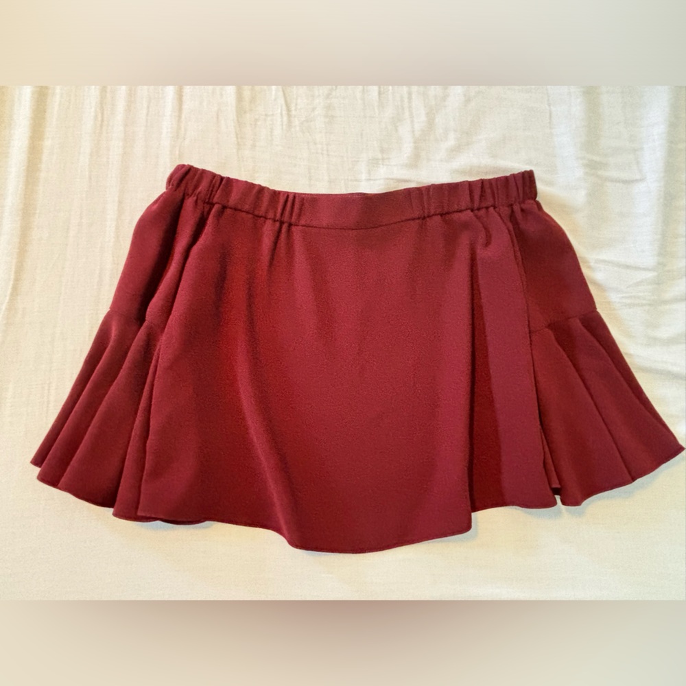 Women’s Size 6 Off the Shoulder Maroon 3/4 Flare Sleeve TopShop Blouse